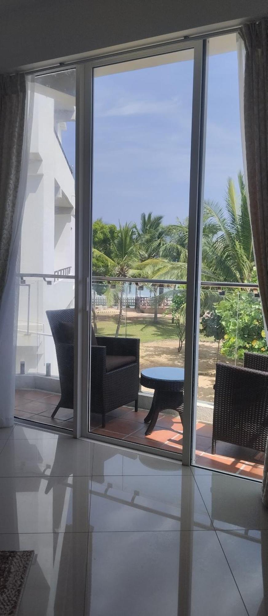 Beach Bliss ตรินโคมาลี ภายนอก รูปภาพ